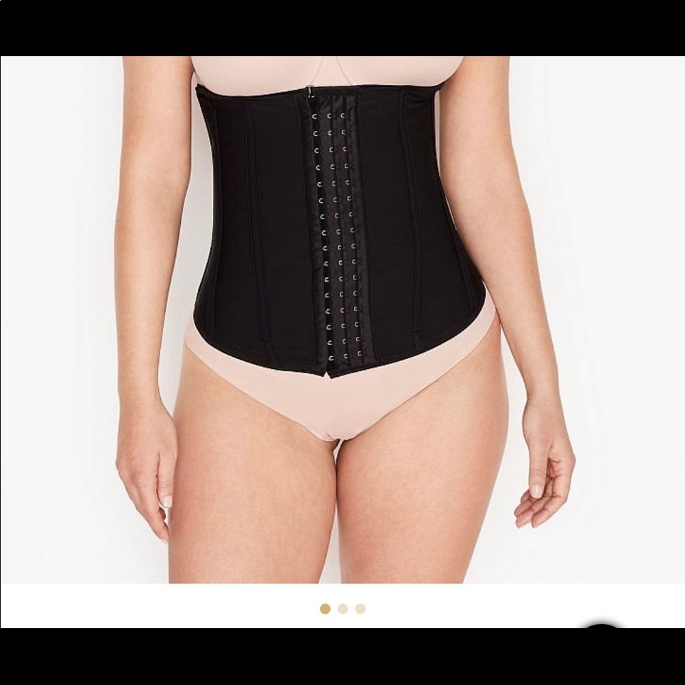 LEONISA SHAPEWEAR